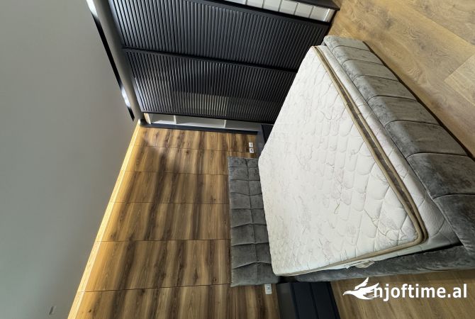 Shtepi me qera Apartament ne Tirane, 1+1, Mobilimi E mobiluar, Pagesa 500  Euro.