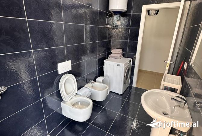 Shtepi me qera Apartament ne Tirane, 1+1, Mobilimi E mobiluar, Pagesa 500  Euro.