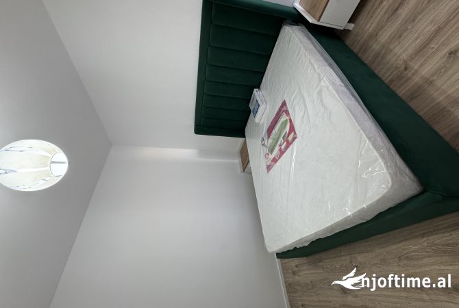 Shtepi me qera Apartament ne Tirane, 1+1, Mobilimi E mobiluar, Pagesa 50,000  Leke.