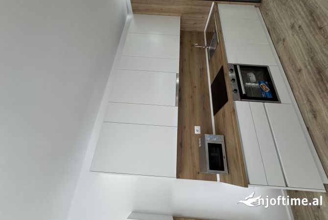 Shtepi me qera 1+1 ne Tirane - 50,000 Leke