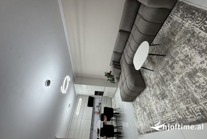 Shtepi me qera 2+1 ne Tirane - 60,000 Leke