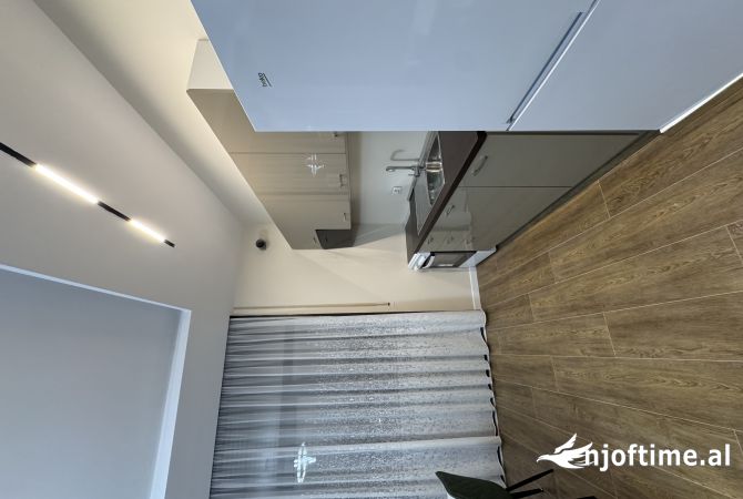 Shtepi me qera 2+1 ne Tirane - 60,000 Leke