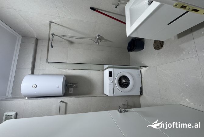 Shtepi me qera Apartament ne Tirane, 1+1, Mobilimi E mobiluar, Pagesa 45,000  Leke.