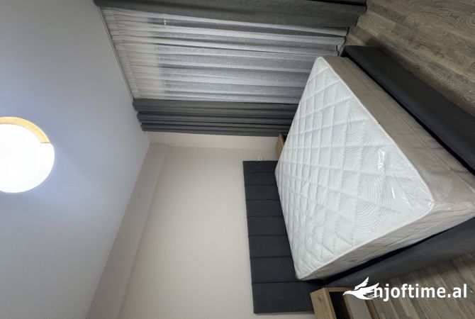 Shtepi me qera Apartament ne Tirane, 1+1, Mobilimi E mobiluar, Pagesa 45,000  Leke.