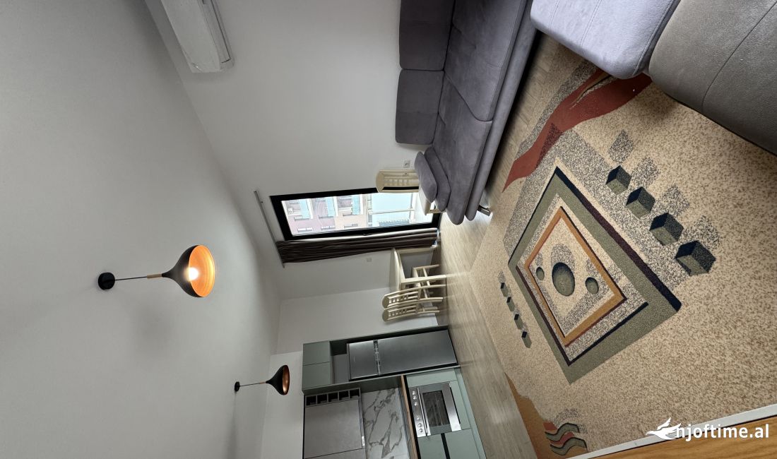 Shtepi me qera Apartament ne Tirane, 3+1, Mobilimi E mobiluar, Pagesa 600  Euro.