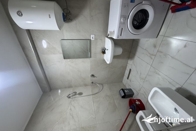 Shtepi me qera Apartament ne Tirane, 1+1, Mobilimi E mobiluar, Pagesa 40,000  Leke.