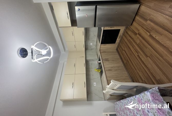 Shtepi me qera 1+1 ne Tirane - 40,000 Leke