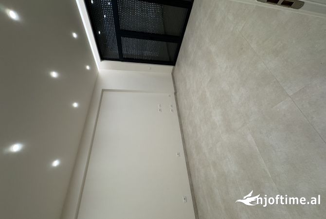 Shtepi me qera 2+1 ne Tirane - 1,000 Euro