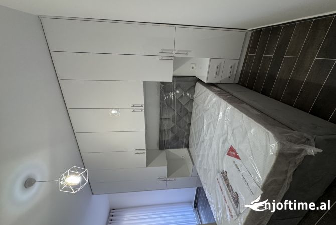 Shtepi me qera Apartament ne Tirane, 2+1, Mobilimi E mobiluar, Pagesa 500  Euro.