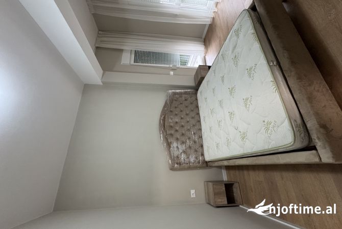 Shtepi me qera 1+1 ne Tirane - 45,000 Leke