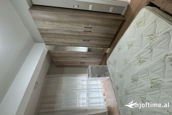 Shtepi me qera Apartament ne Tirane, 1+1, Mobilimi E mobiluar, Pagesa 45,000  Leke.