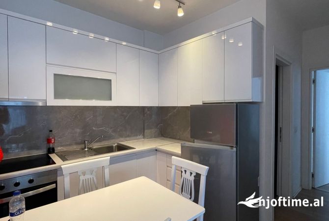 Shtepi me qera 2+1 ne Tirane - 600 Euro