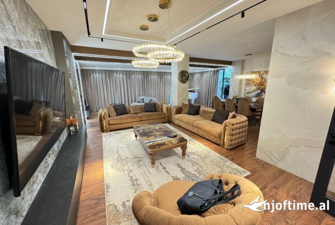 Casa in affitto 3+1 a Tirana - 4,000 Euro