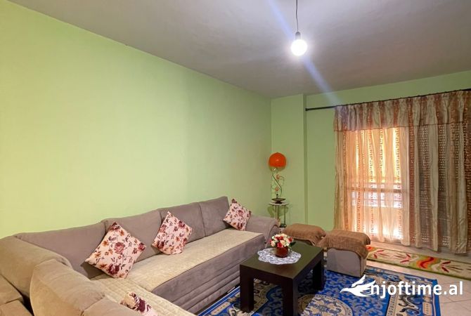 Shtepi me qera 1+1 ne Tirane - 300 Euro