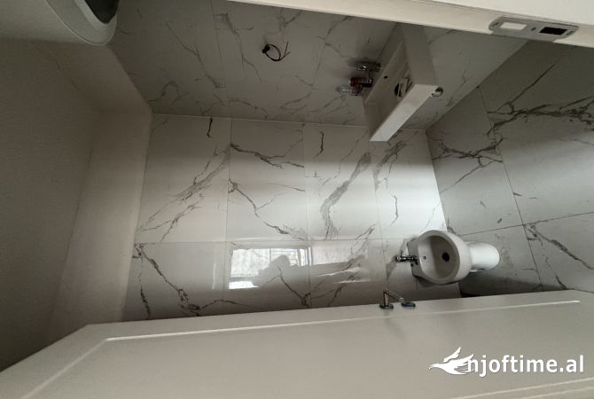 Shtepi me qera Apartament ne Tirane, 2+1, Mobilimi E mobiluar, Pagesa 600  Euro.