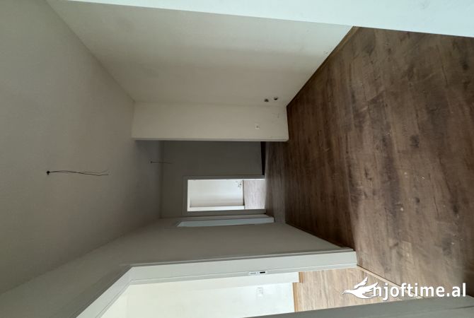 Shtepi me qera Apartament ne Tirane, 2+1, Mobilimi E mobiluar, Pagesa 600  Euro.