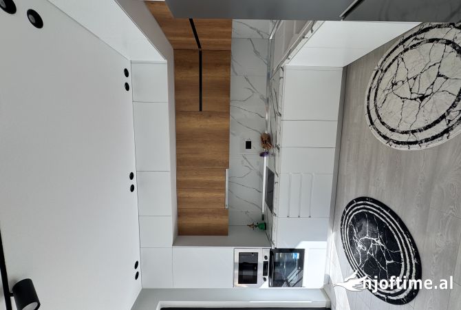 Shtepi me qera 2+1 ne Tirane - 600 Euro