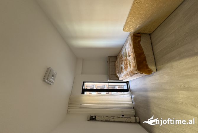 Shtepi me qera Apartament ne Tirane, 2+1, Mobilimi E mobiluar, Pagesa 600  Euro.