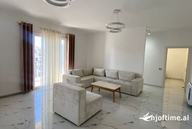Shtepi me qera 2+1 ne Tirane - 500 Euro