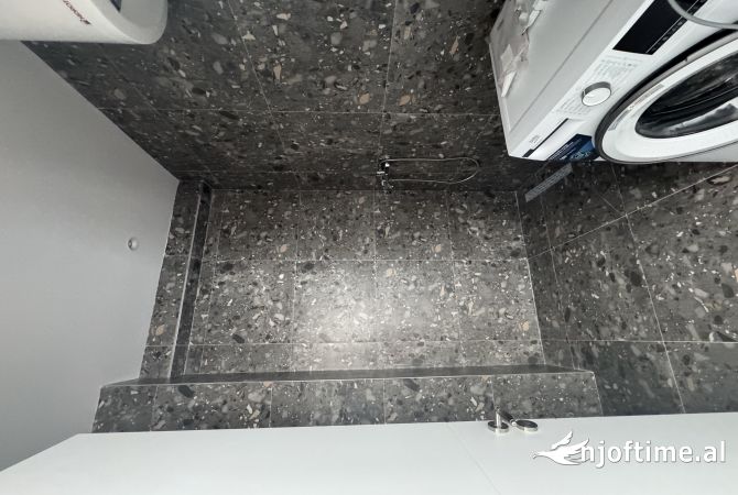 Shtepi me qera Apartament ne Tirane, 1+1, Mobilimi E mobiluar, Pagesa 450  Euro.