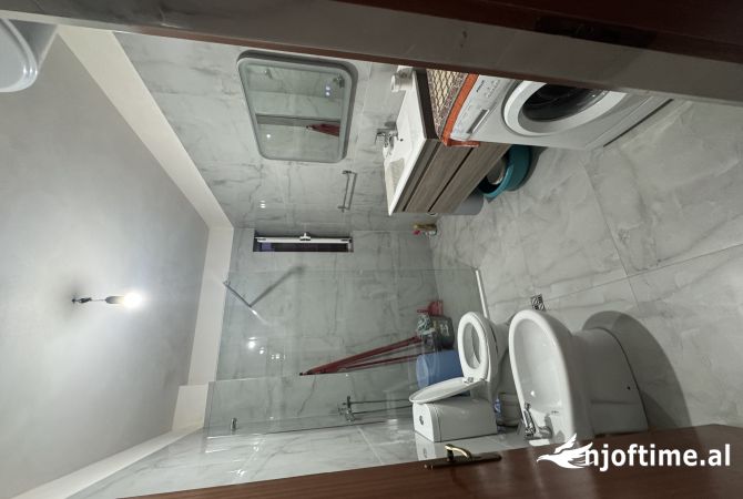 Shtepi me qera Apartament ne Tirane, 2+1, Mobilimi E mobiluar, Pagesa 400  Euro.