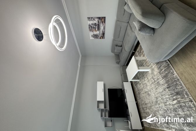 Shtepi me qera 1+1 ne Tirane - 400 Euro
