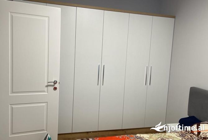 Shtepi me qera Apartament ne Tirane, 1+1, Mobilimi E mobiluar, Pagesa 450  Euro.