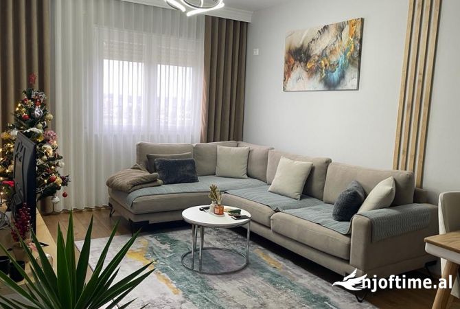 Shtepi me qera 1+1 ne Tirane - 450 Euro