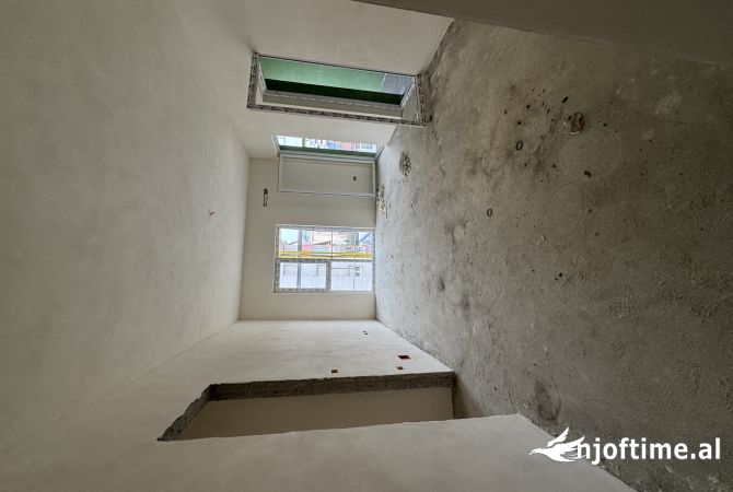 Shtepi ne shitje 2+1 ne Tirane - 130,000 Euro