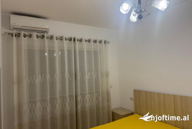 Shtepi me qera 2+1 ne Tirane - 650 Euro