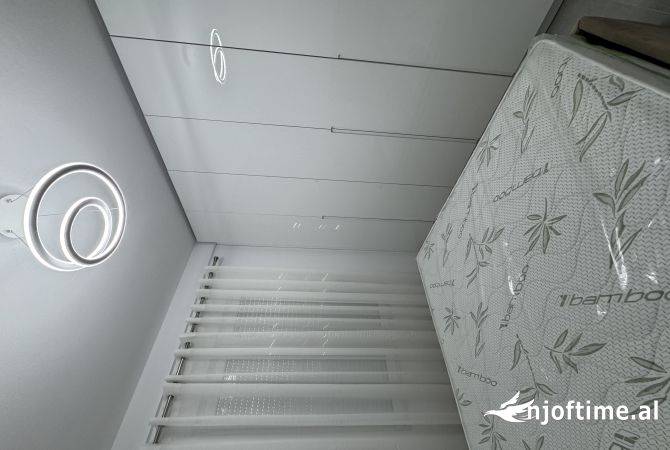 Shtepi me qera Apartament ne Tirane, 2+1, Mobilimi E mobiluar, Pagesa 500  Euro.