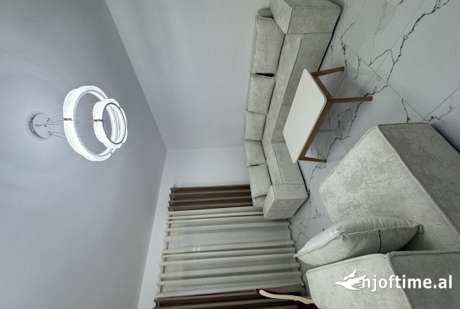 Shtepi me qera 2+1 ne Tirane - 500 Euro