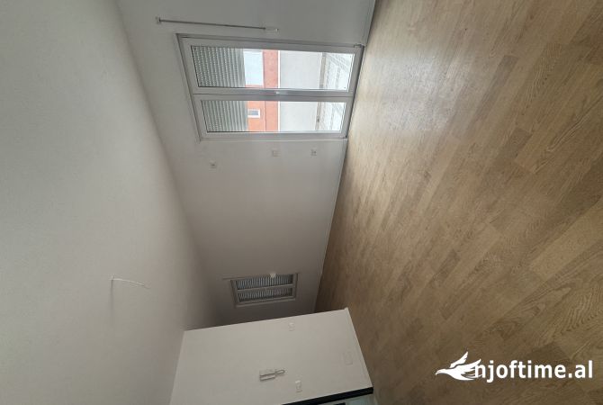 Shtepi ne shitje 2+1 ne Tirane - 130,000 Euro