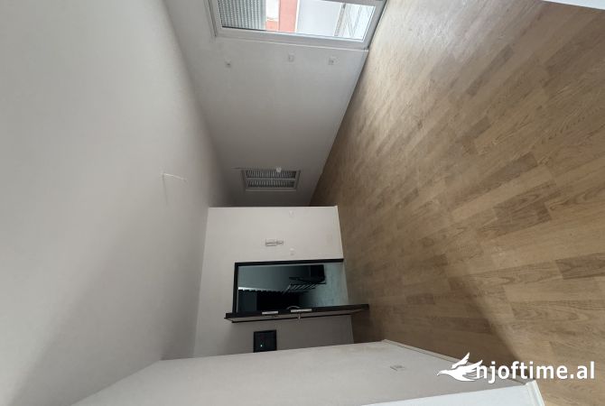 Shtepi ne shitje 2+1 ne Tirane - 130,000 Euro