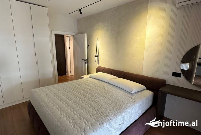 Shtepi me qera Apartament ne Tirane, 1+1, Mobilimi E mobiluar, Pagesa 500  Euro.
