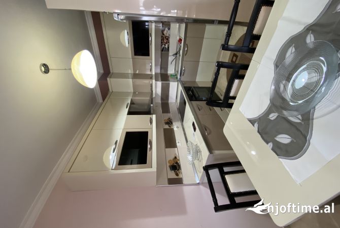 Shtepi me qera 1+1 ne Tirane - 400 Euro