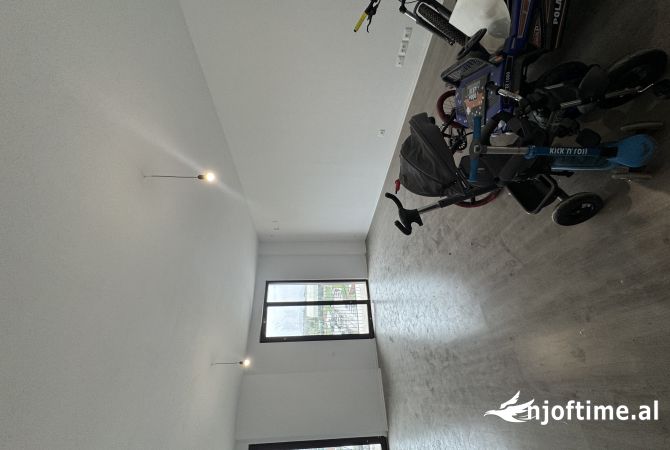 Apartment for rent in Tirana 2+1, Emty