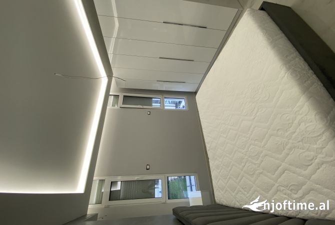 Shtepi me qera Apartament ne Tirane, 2+1, Mobilimi E mobiluar, Pagesa 700  Euro.