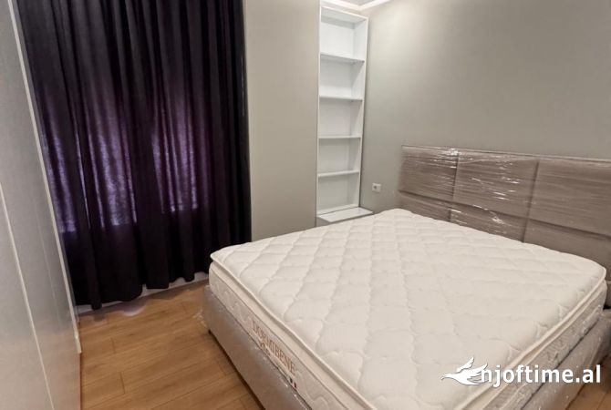 Shtepi me qera Apartament ne Tirane, 1+1, Mobilimi E mobiluar, Pagesa 450  Euro.