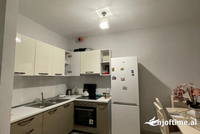Shtepi ne shitje 1+1 ne Tirane - 100,000 Euro