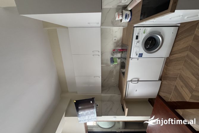 Shtepi me qera Garsoniere ne Tirane - 300 Euro