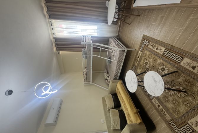 Shtepi me qera Garsoniere ne Tirane - 300 Euro