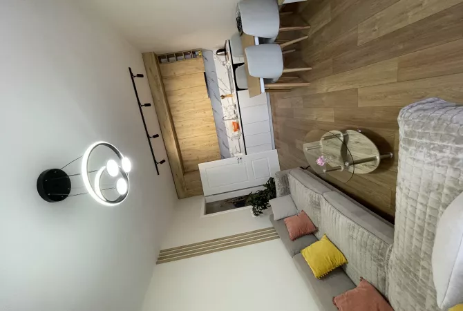 Shtepi me qera 1+1 ne Tirane - 45,000 Leke