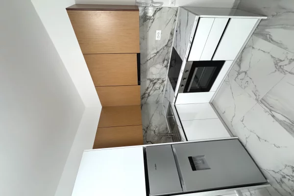 Shtepi me qera 1+1 ne Tirane - 45,000 Leke