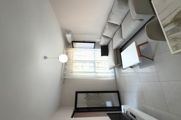 Shtepi me qera 1+1 ne Tirane - 40,000 Leke