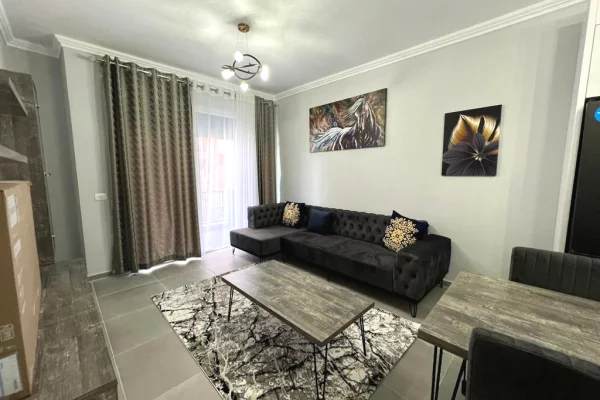 Shtepi me qera 2+1 ne Tirane - 600 Euro