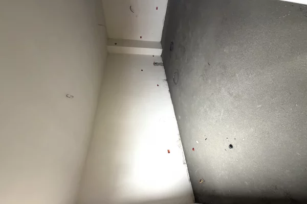 Shtepi ne shitje Apartament ne Tirane, 2+1, Mobilimi Bosh, pa mobiluar, Pagesa 88,300  Euro.