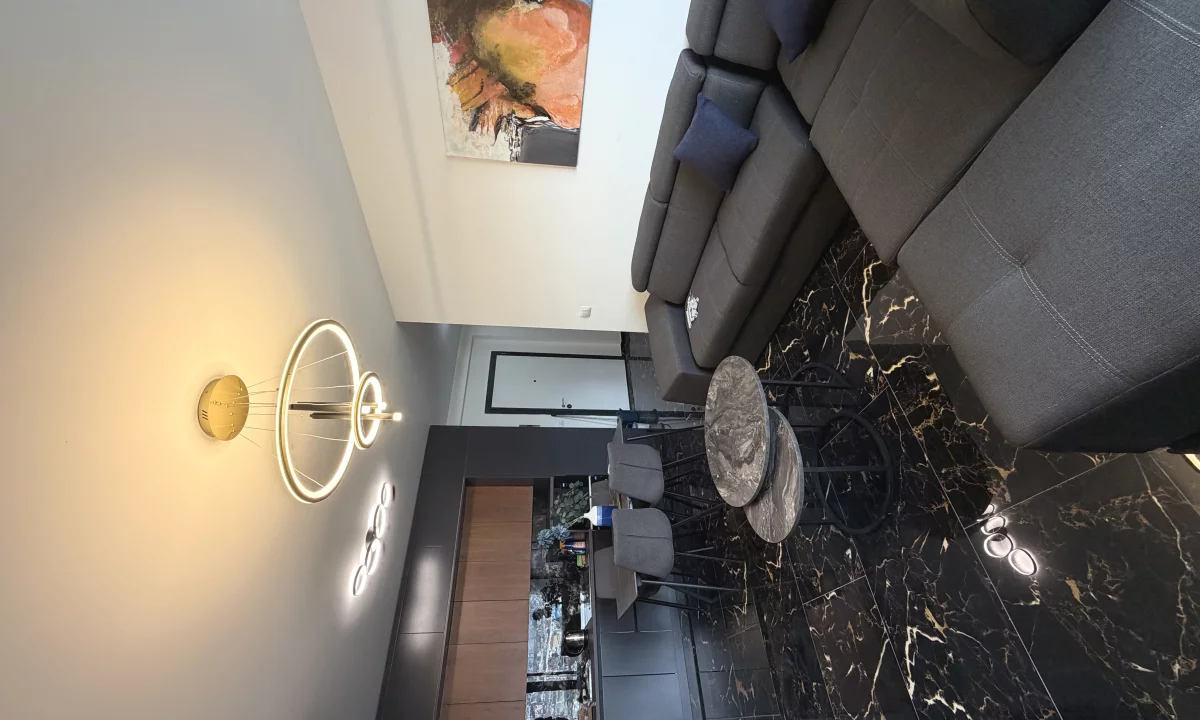 Shtepi me qera Apartament ne Tirane, 1+1, Mobilimi E mobiluar, Pagesa 600  Euro.