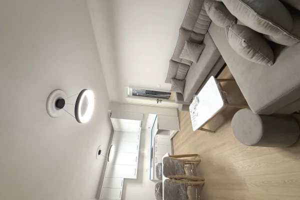 Apartament per qira 1+1 tek ish fusha e aviacionit cmimi 60,000 leke