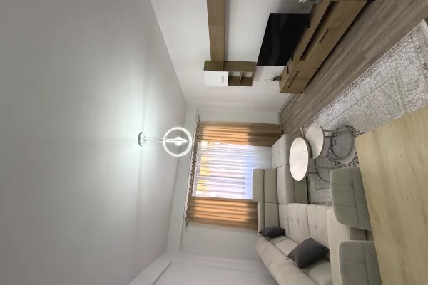 Appartamento in affitto a Tirana 1+1, Arredato